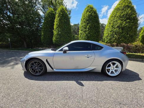 Used 2023 Subaru BRZ Limited RWD image 2