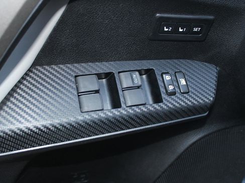 Used 2014 Toyota RAV4 Limited image 45