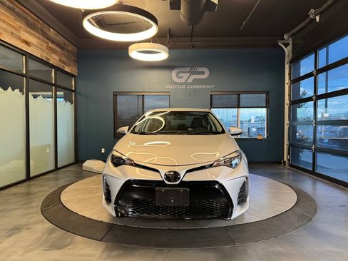 Used 2019 Toyota Corolla SE FWD image 8