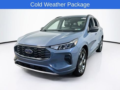 Certified 2023 Ford Escape ST-Line w/ Tech Pack #1 AWD/4WD image 3