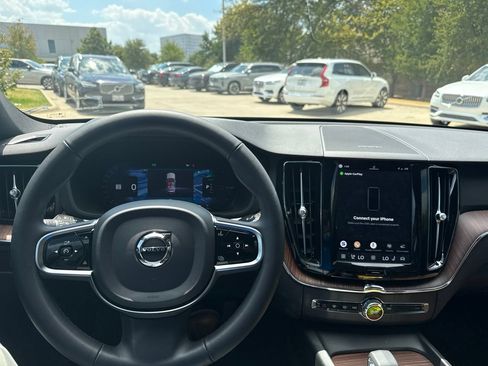 Used 2024 Volvo XC60 T8 Plus w/ Protection Package Premier AWD/4WD image 22