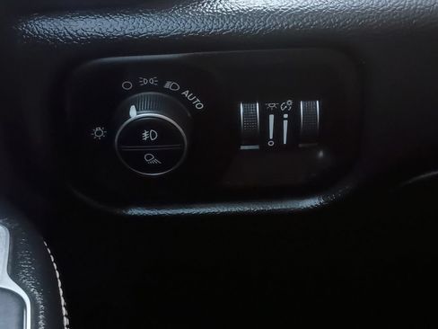 Used 2019 RAM 2500 Laramie AWD/4WD image 12
