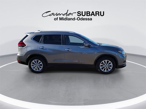 Used 2019 Nissan Rogue SV image 9