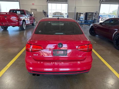 Used 2016 Volkswagen Jetta GLI SEL FWD image 4