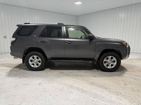 Used 2021 Toyota 4Runner SR5 image 7