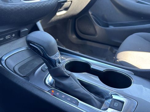 Used 2024 Chevrolet Malibu LT image 42