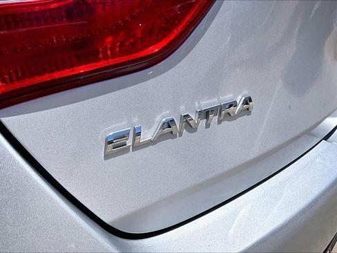 Used 2013 Hyundai Elantra GT w/ Touch & Go Pkg FWD image 30