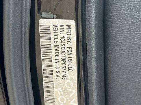 Used 2023 Dodge Durango R/T image 37