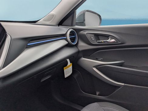 New 2026 Chevrolet Trax LS w/ LS Convenience Package image 28