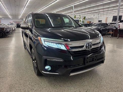 Used 2020 Honda Pilot Touring image 4