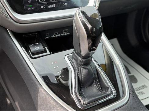 Used 2023 Subaru Legacy Premium image 44