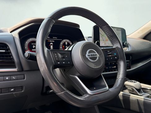Used 2021 Nissan Rogue Platinum FWD image 51