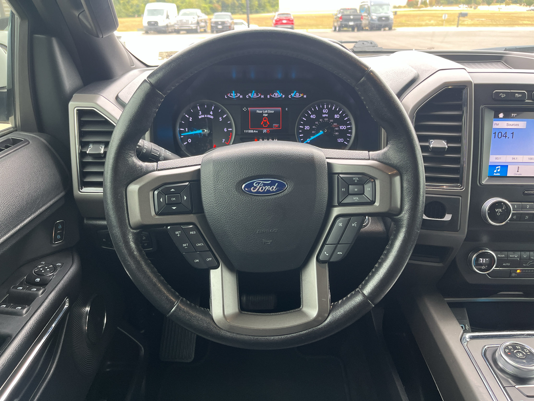 Used 2019 Ford Expedition XLT w/ Equipment Group 201A AWD/4WD image 11
