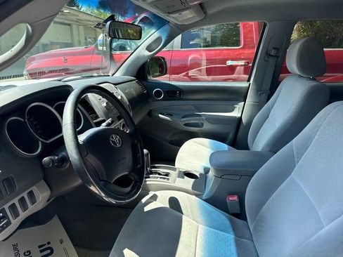 Used 2006 Toyota Tacoma PreRunner RWD image 14