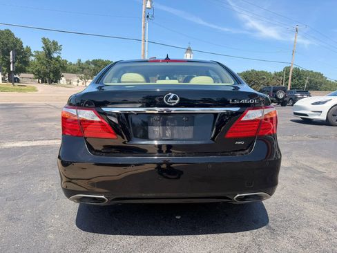 Used 2011 Lexus LS 460 L w/ Luxury Pkg AWD/4WD image 4