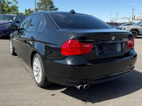 Used 2011 BMW 328i xDrive Sedan AWD/4WD image 4