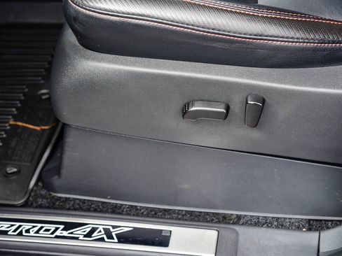 Used 2023 Nissan Frontier PRO-4X w/ Pro-4X Premium Package image 26