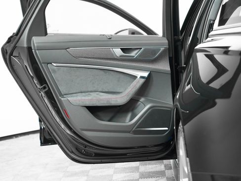 New 2026 Audi RS 6 performance image 18