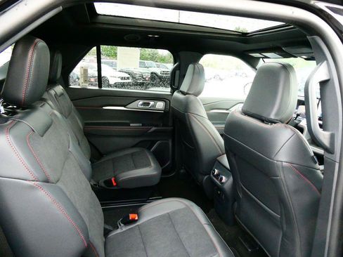 New 2026 Ford Explorer ST w/ Sun And Sound Package AWD/4WD image 13
