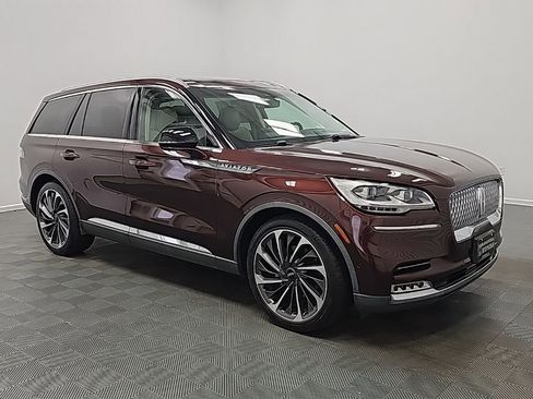 Used 2020 Lincoln Aviator Reserve w/ Equipment Group 202A image 2