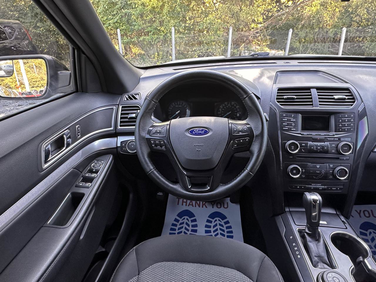 Used 2017 Ford Explorer XLT AWD/4WD image 22