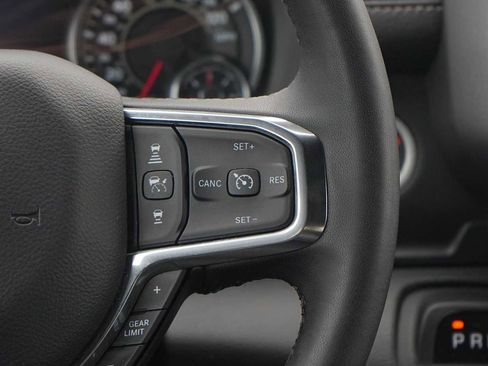 Used 2025 RAM 1500 Laramie AWD/4WD image 18
