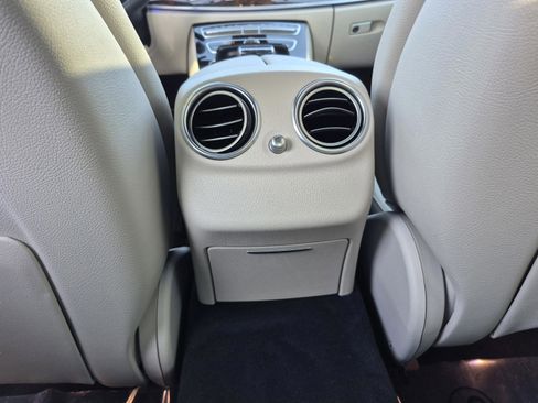 Used 2017 Mercedes-Benz E 300 image 17