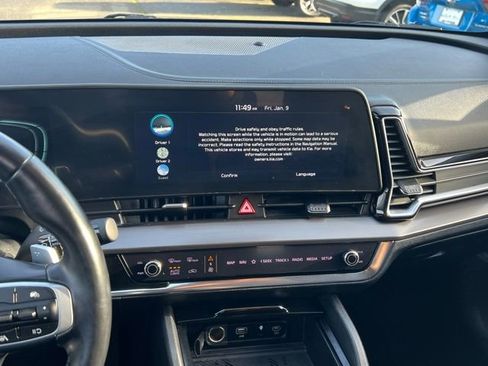 Used 2023 Kia Sportage EX image 18