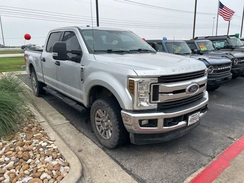 Certified 2018 Ford F250 XLT w/ XLT Value Package AWD/4WD image 2