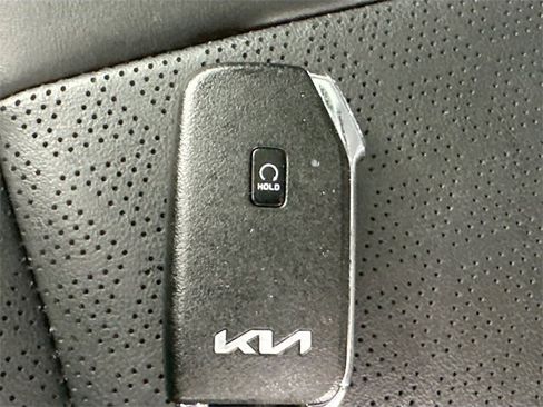 Used 2022 Kia Sorento SX image 18