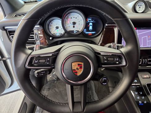 Certified 2022 Porsche Macan GTS AWD/4WD image 17