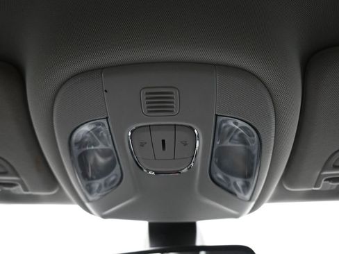 Used 2020 Jeep Compass Limited w/ Premium Lighting Group AWD/4WD image 23