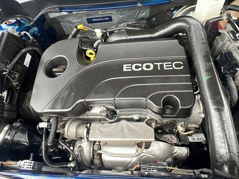 Used 2022 Chevrolet Equinox LT image 34