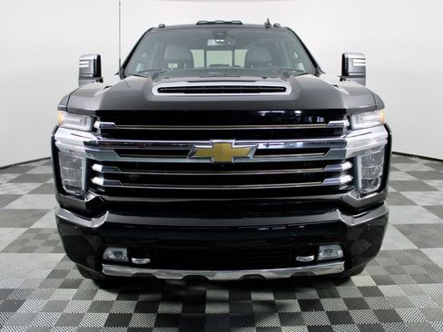 Used 2023 Chevrolet Silverado 2500 High Country w/ Safety Package II image 2