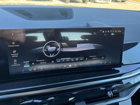 New 2026 BMW X5 xDrive50e w/ M Sport Package image 18