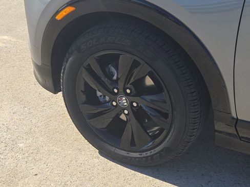 Used 2024 Buick Encore GX Sport Touring image 12