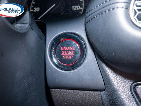 Certified 2024 Honda HR-V LX image 33