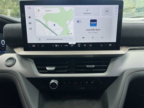 New 2026 Ford Explorer Active RWD image 4