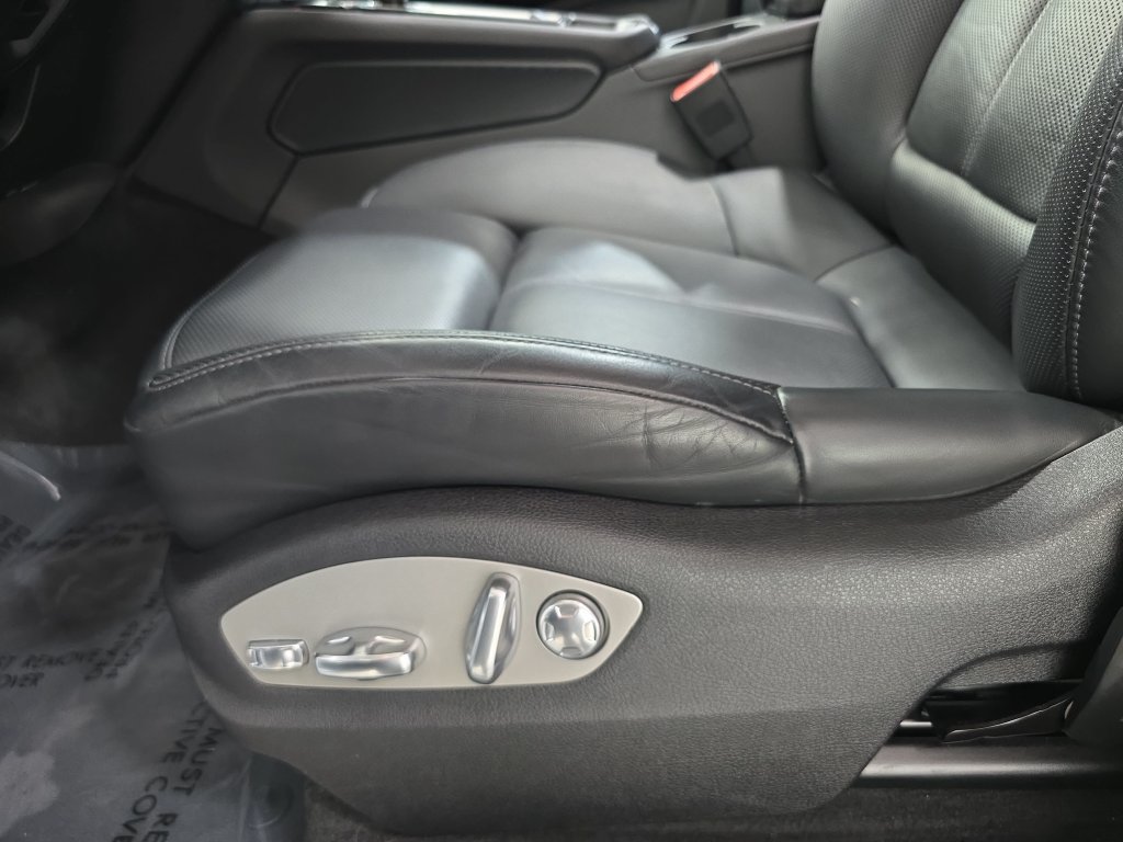 Certified 2025 Porsche Macan S AWD/4WD image 23
