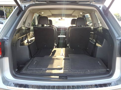Used 2023 Volkswagen Atlas SE FWD image 23