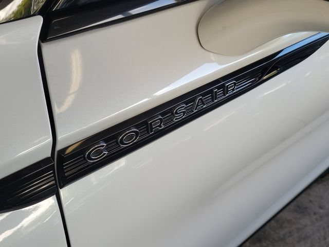 Certified 2023 Lincoln Corsair Reserve w/ Jet Appearance Package FWD image 3