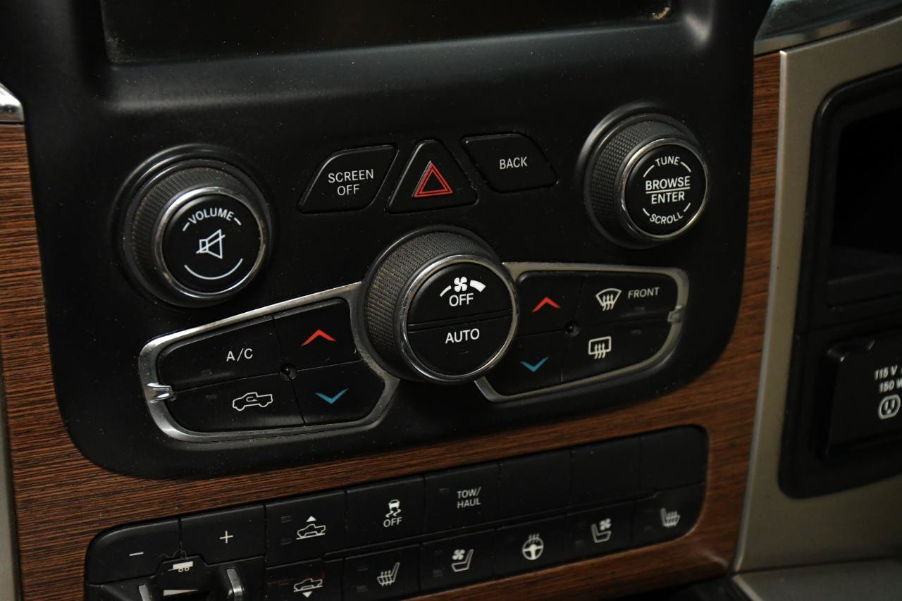Used 2015 RAM 1500 Laramie w/ Convenience Group AWD/4WD image 26