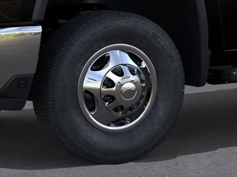 New 2026 Chevrolet Silverado 3500 LTZ w/ LTZ Plus Package AWD/4WD image 9