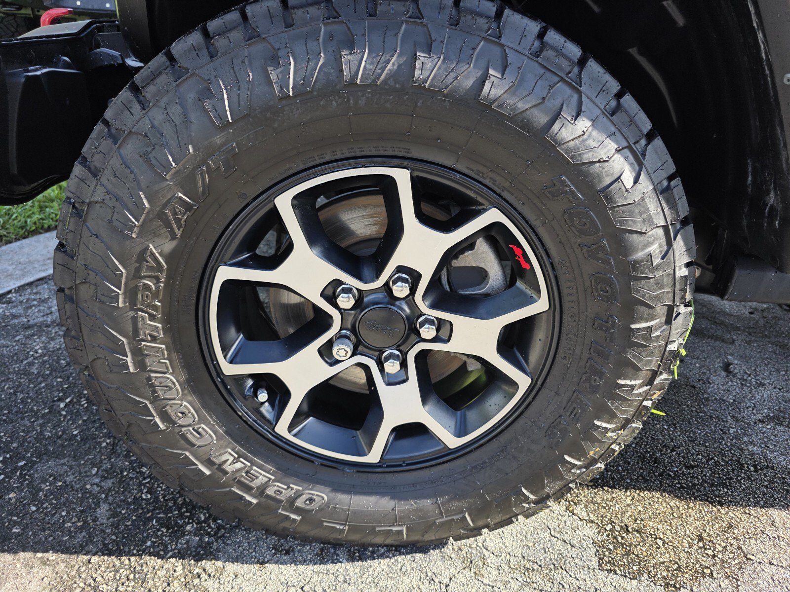 Used 2021 Jeep Wrangler Unlimited Rubicon w/ Cold Weather Group AWD/4WD image 9