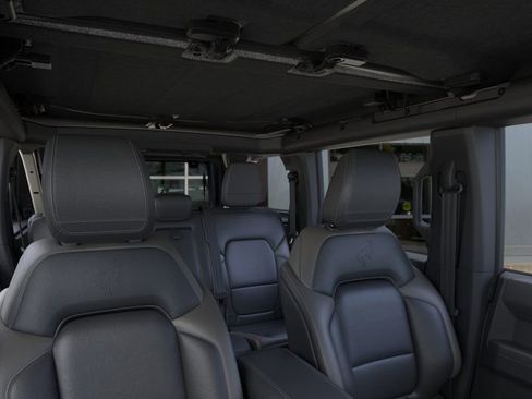 New 2025 Ford Bronco Outer Banks w/ Sasquatch Package image 12