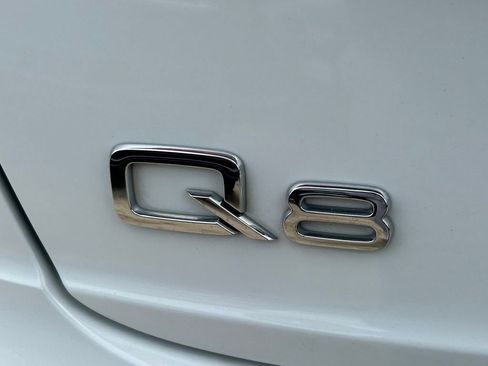 Used 2023 Audi Q8 Premium Plus w/ Premium Plus Package image 13