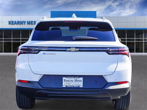 New 2026 Chevrolet Equinox EV LT image 5