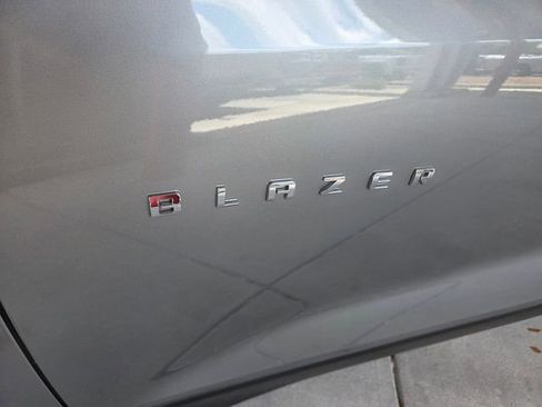 Used 2023 Chevrolet Blazer LT w/ Convenience Package FWD image 3