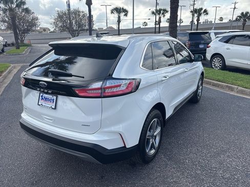 Used 2022 Ford Edge SEL w/ Convenience Package image 8