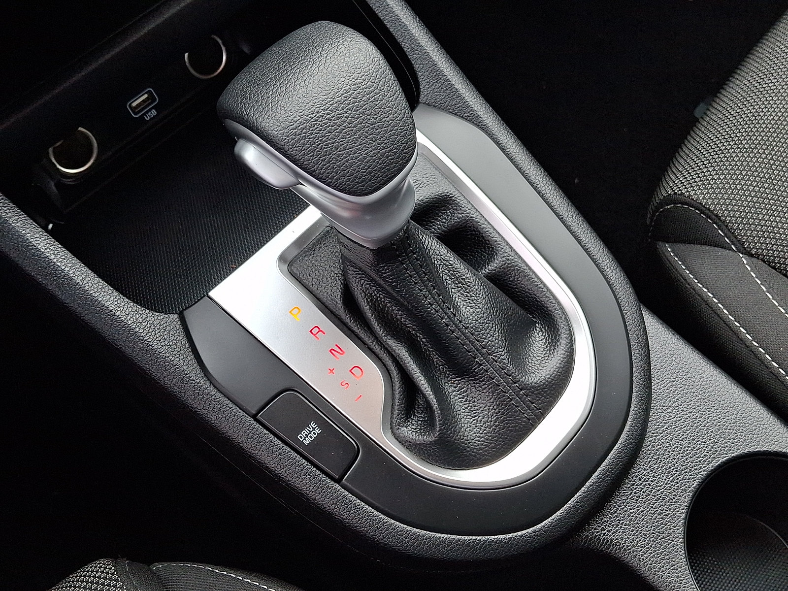 Used 2023 Kia Forte LXS w/ LXS Technology Package FWD image 14